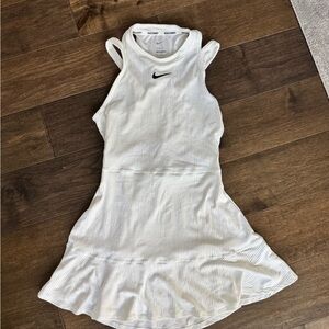 NIKE COURT SLAM WOMEN'S DRI-FIT TENNIS DRESS - Size M
